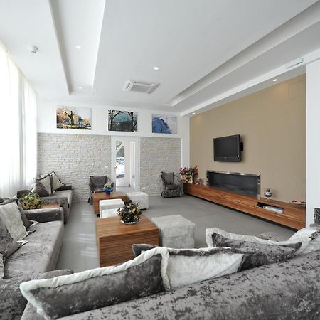 Hotel Montepizzo Lizzano In Belvedere Extérieur photo