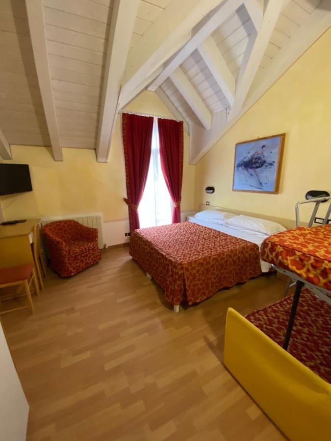 Hotel Montepizzo Lizzano In Belvedere Extérieur photo